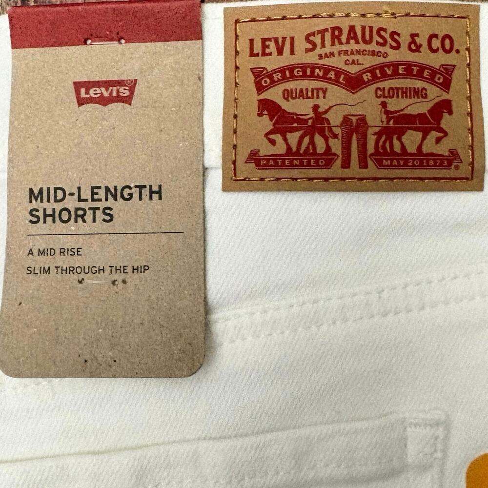 Levi White Mid Length Denim Shorts Size 31 Mid Rise Cuffed Summer Classic NWT - Picture 5 of 7